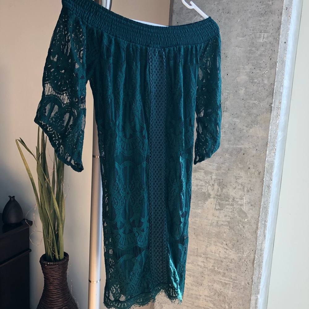 Trixxi Rosemary Off-The-Shoulder Dress NWT